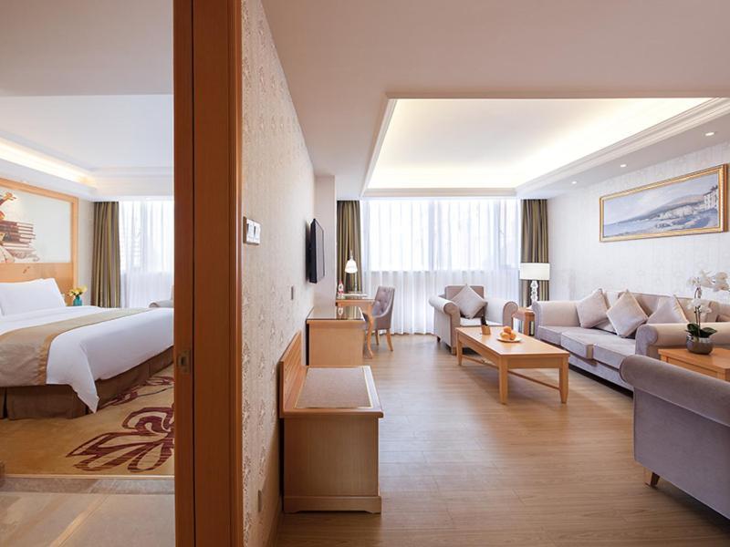 Vienna Hotel Zhongshan West District Extérieur photo