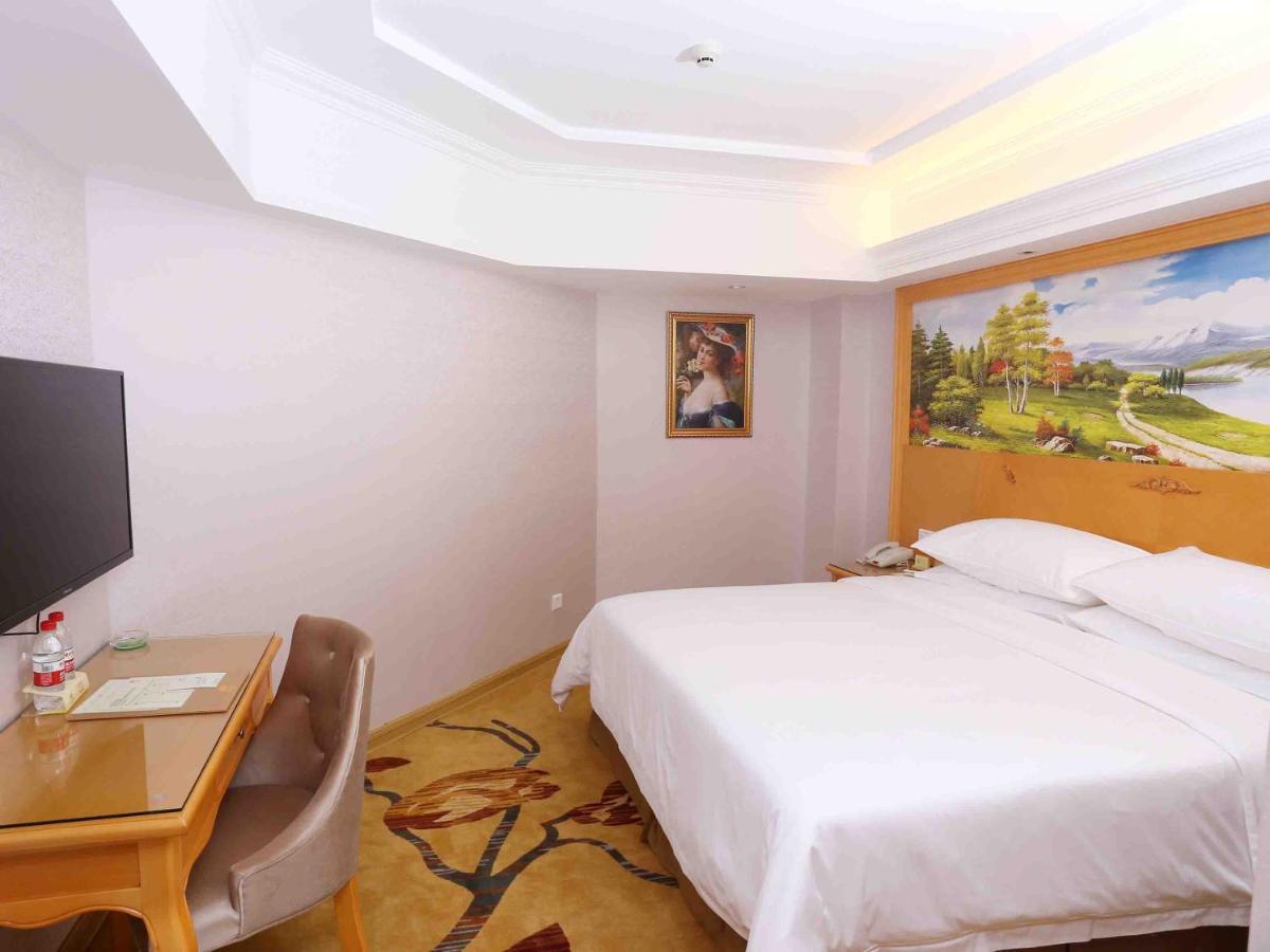 Vienna Hotel Zhongshan West District Extérieur photo